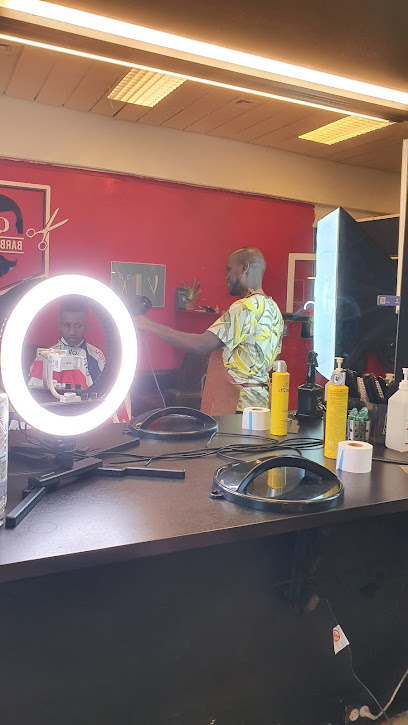 Q's Barber Shop