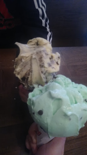 Ice Cream Shop «Mullens Dairy Bar», reviews and photos