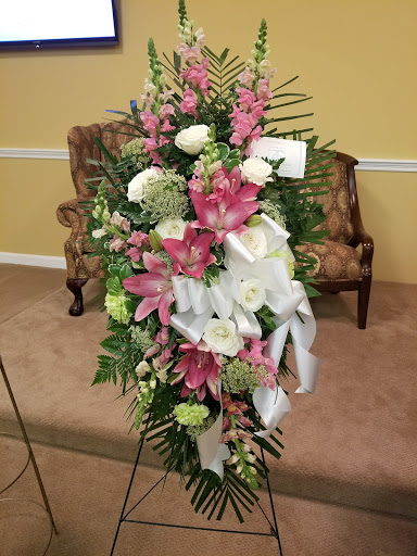 Florist «Artistic Flowers», reviews and photos, 610 W Solomon St, Griffin, GA 30223, USA