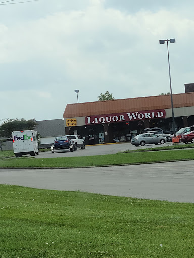 Liquor Store «Liquor World - Hurstbourne», reviews and photos, 5258 Bardstown Rd, Louisville, KY 40291, USA