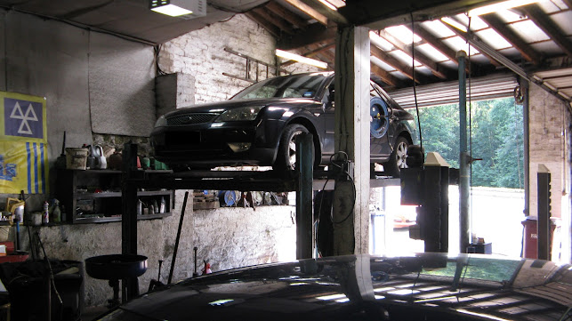 Broomhead Garage - Auto repair shop
