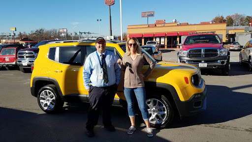 Dodge Dealer «East Tennessee Dodge Chrysler Jeep», reviews and photos, 2774 N Main St, Crossville, TN 38555, USA