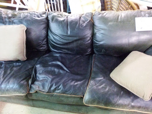 Thrift Store «Hidden Treasures Thrift Store», reviews and photos, 2200 NW 9th Ave, Wilton Manors, FL 33311, USA