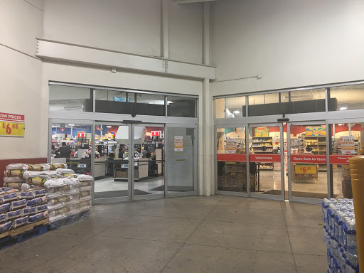Grocery Store «H-E-B Grocery», reviews and photos, 209 N Texas Ave, Mercedes, TX 78570, USA
