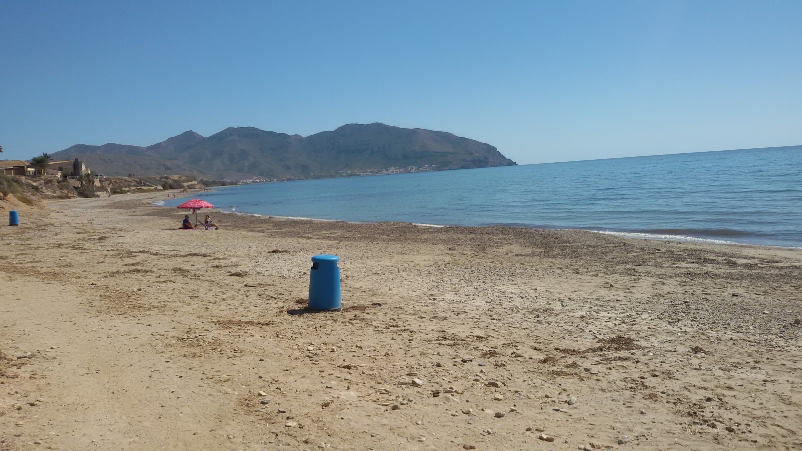 Foto av Playa del Pueblo med turkos rent vatten yta