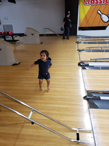 Bowling Alley «Classic Bowling Center», reviews and photos, 75 Huffaker Rd NW, Rome, GA 30165, USA