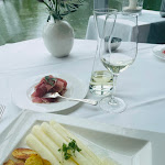 Photo n°5 de l'avis de Straatfotograaf.i fait le 19/04/2024 à 08:14 sur le  Restaurant Wasserpavillon im Romantik Parkhotel Wasserburg Anholt à Isselburg