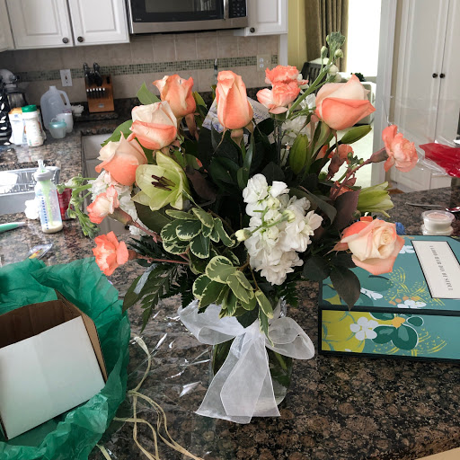 Florist «Flower & Gifts By Renee», reviews and photos, 6914 Schaefer Rd, Dearborn, MI 48126, USA