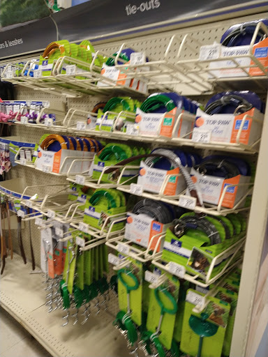 Pet Supply Store «PetSmart», reviews and photos, 105 Wagner Rd, Monaca, PA 15061, USA