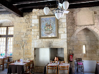 Atmosphère du Restaurant français Auberge de Ravilhon à Sarlat-la-Canéda - n°9