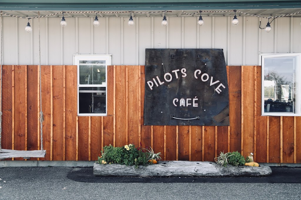 Pilots Cove Cafe 04073