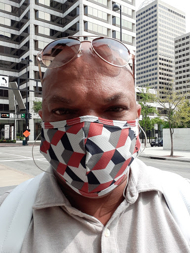 Liquor Store «QueenCity Wine&Spirits - Lottery - Soda - Snacks - Craft Beer-», reviews and photos, 113 E 5th St, Cincinnati, OH 45202, USA