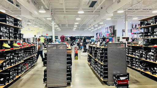 Clothing Store «Under Armour Factory House», reviews and photos, 18 Lightcap Rd #397, Pottstown, PA 19464, USA