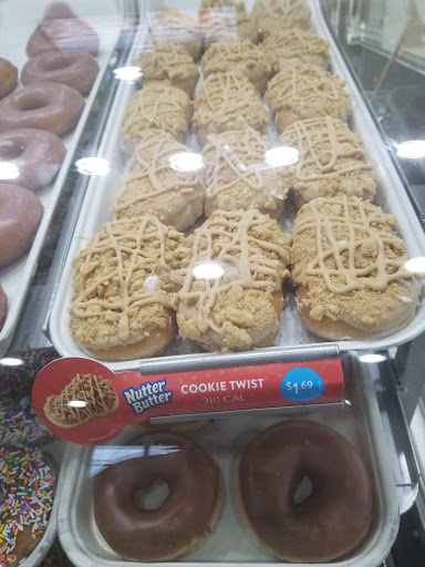 Bakery «Krispy Kreme Doughnuts», reviews and photos, 1400 McFarland Blvd E, Tuscaloosa, AL 35405, USA