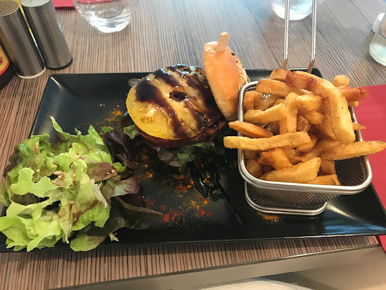 photo n° 44 du Restaurant de hamburgers Frenchy’s Burger & Compagnie « Le Frenchy resto » - Burgernomie à Tours
