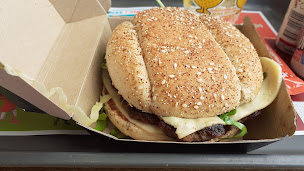 Photo n°5 de Quick Flins à Flins-sur-Seine ()