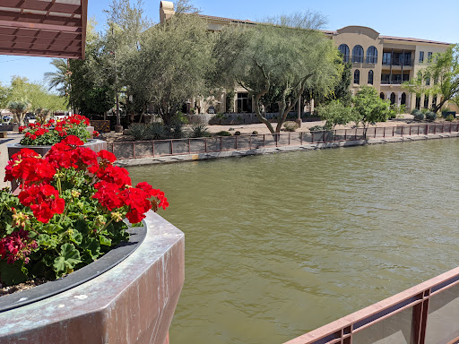 Shopping Mall «Scottsdale Waterfront», reviews and photos, 7135 E Camelback Rd #165, Scottsdale, AZ 85251, USA
