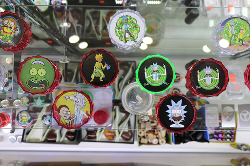 Tobacco Shop «Amsterdam Smoke Shop», reviews and photos, 29 Easton Ave, New Brunswick, NJ 08901, USA