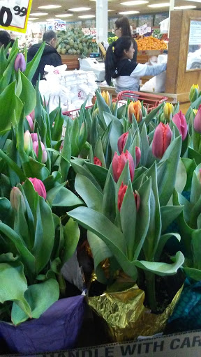 Florist «Cliff Garden Florist», reviews and photos, 13-09 Saddle River Rd, Fair Lawn, NJ 07410, USA