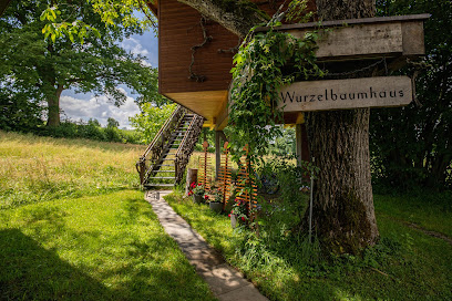 Swissfarm Wurzelbaumhaus