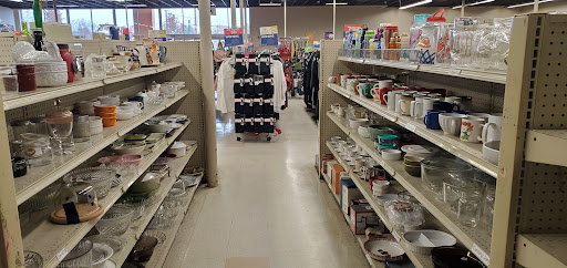 Thrift Store «Lakewood Goodwill», reviews and photos, 6002 Mt Tacoma Dr SW, Tacoma, WA 98499, USA