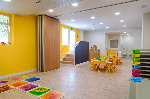 SuperKids Daycare Escuela Infantil en Montecarmelo