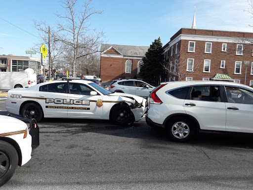 Shopping Mall «Woodmoor Shopping Center», reviews and photos, 10115 Colesville Rd, Silver Spring, MD 20901, USA