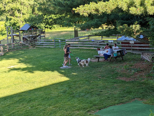 Vineyard «The Winery at Wolf Creek», reviews and photos, 2637 S Cleveland Massillon Rd, Barberton, OH 44203, USA