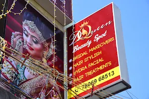 D queen beauty Spot And Professional Salon For Ladies At Gudiyatham image