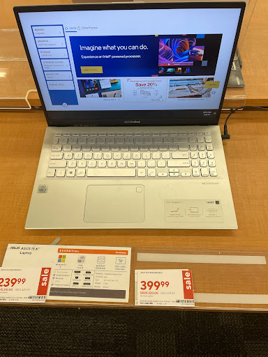 Office Supply Store «Staples», reviews and photos, 1145 N Colony Rd, Wallingford, CT 06492, USA