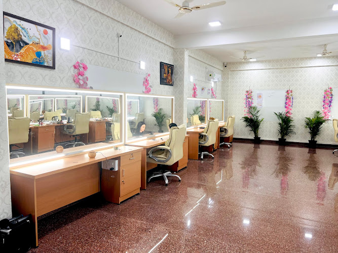 Prakruthie: Professional Makeup Bengaluru