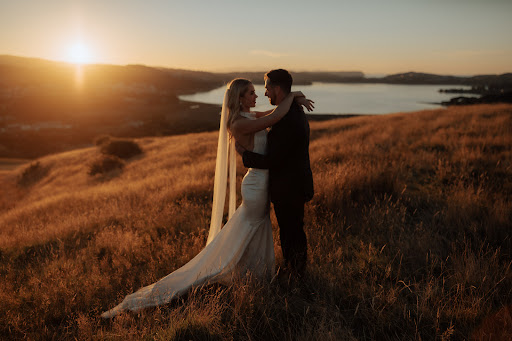 Hollow & Co - Wedding Photo & Video