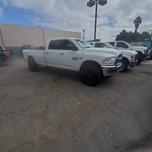 Used Car Dealer «Auto Republic Santa Ana», reviews and photos, 525 S Harbor Blvd, Santa Ana, CA 92704, USA