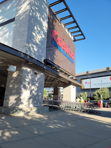 Shopping Mall «Westfield Topanga», reviews and photos, 6600 Topanga Canyon Blvd, Canoga Park, CA 91303, USA