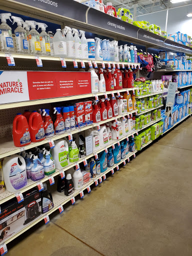 Pet Supply Store «PetSmart», reviews and photos, 20530 E 13 Mile Rd, Roseville, MI 48066, USA