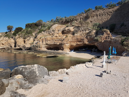 Spiaggia Grotte dell'Acqua Azzurra