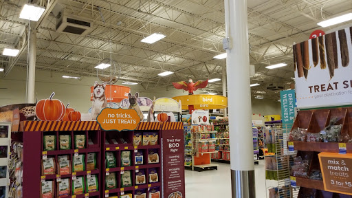 Pet Supply Store «PetSmart», reviews and photos, 24965 Pico Canyon Rd, Stevenson Ranch, CA 91381, USA