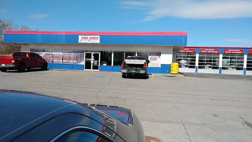 Auto Repair Shop «Same Day Tire & Auto Repair», reviews and photos, E 61st St, Tulsa, OK 74105, USA