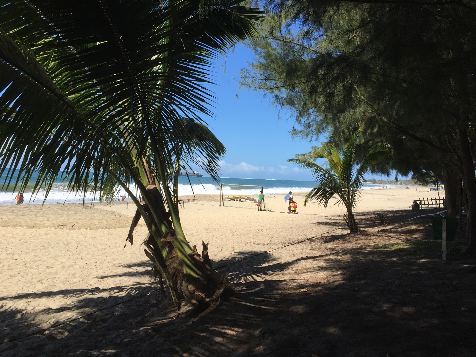 Foto de Tamatave Beach - lugar popular entre os apreciadores de relaxamento