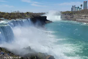 Niagara Falls image