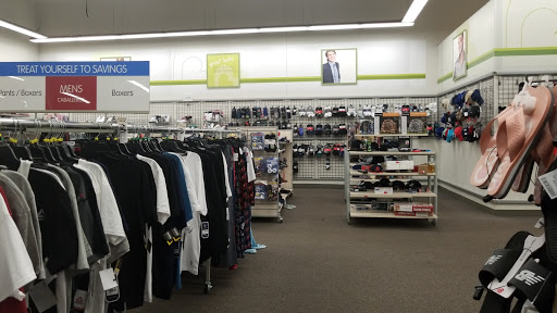 Clothing Store «Burlington Coat Factory», reviews and photos, 4500 S Damen Ave, Chicago, IL 60609, USA