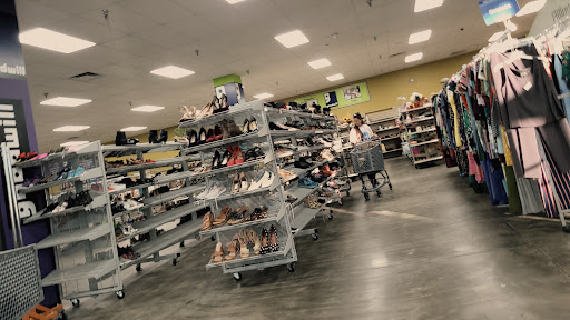 Thrift Store «Goodwill», reviews and photos