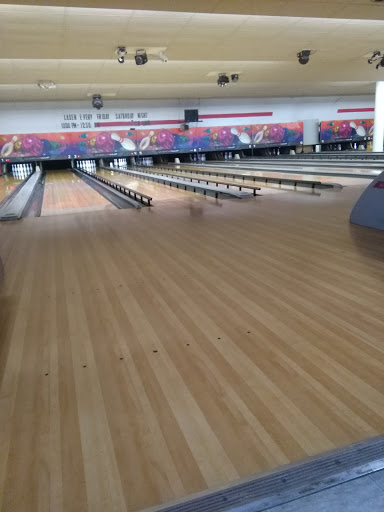 Bowling Alley «Nellie Fox Bowl & Sport Shop», reviews and photos, 3587 Molly Pitcher Hwy, Chambersburg, PA 17202, USA