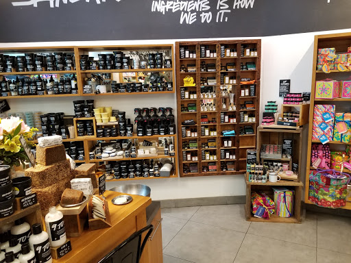 Cosmetics Store «Lush», reviews and photos, 4200 Conroy Rd, Orlando, FL 32839, USA