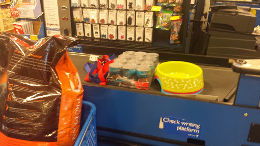 Pet Supply Store «PetSmart», reviews and photos, 3610 Rosecrans St, San Diego, CA 92110, USA
