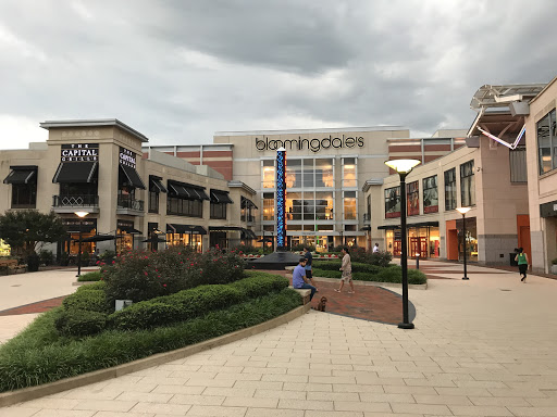 Shopping Mall «The Shops at Wisconsin Place», reviews and photos, 5310 Western Avenue Northwest, Chevy Chase, MD 20815, USA