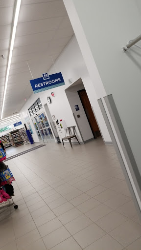 Thrift Store «Oshkosh West Goodwill Retail Store & Training Center», reviews and photos