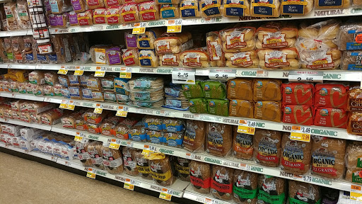 Supermarket «Big Y», reviews and photos, 441 N Main St, East Longmeadow, MA 01028, USA