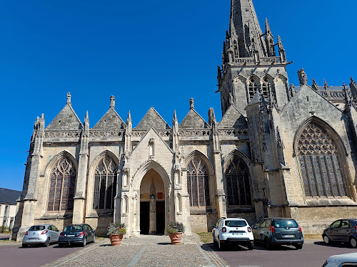 attractions Église Notre-Dame de Carentan Carentan-les-Marais
