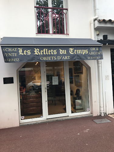 Magasin d'antiquités Les reflets du temps Saint-Jean-de-Luz